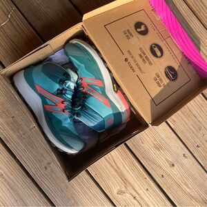 TOPO Trailventure 2 Teal and Coral Trail Runners